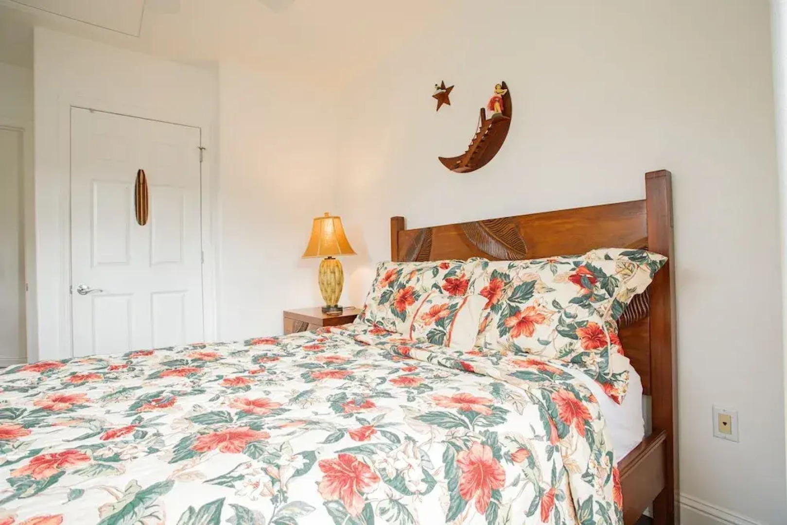 Villa of Kamalii by RedAwning