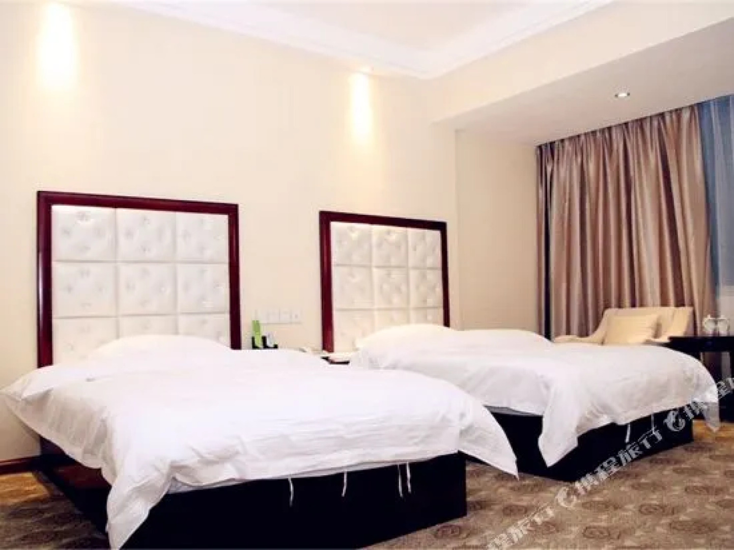 益阳香江假日酒店