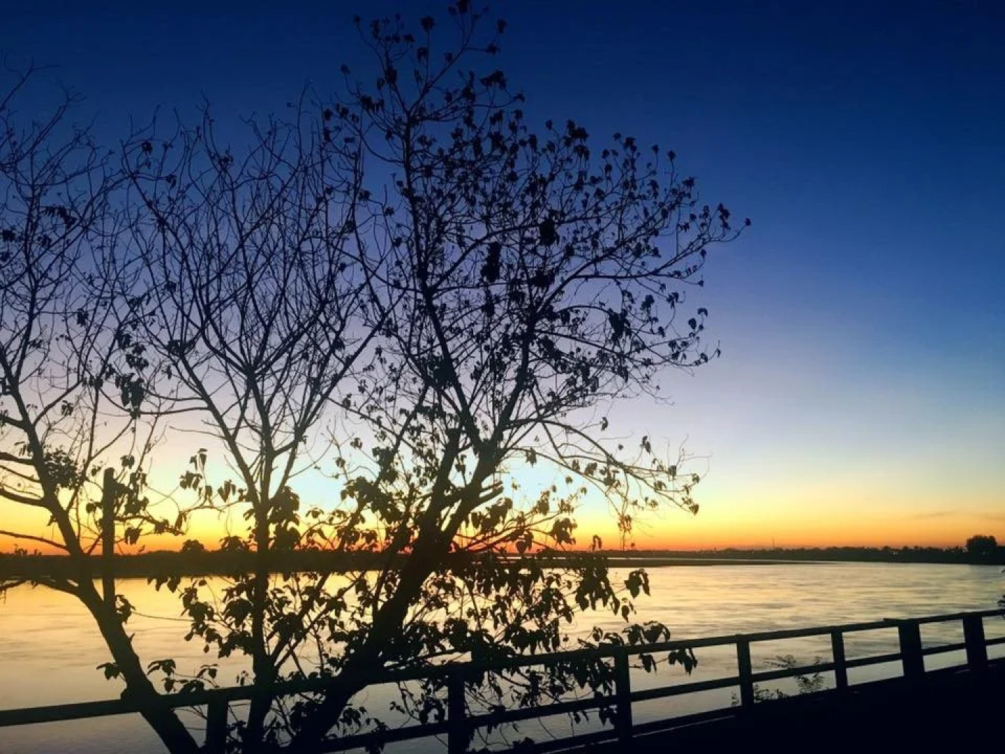 Baan Pak Rim Khong Resort