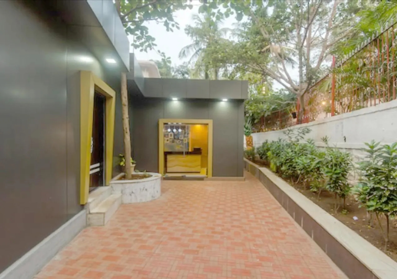 Hotel Bliss Executive - Andheri (East)