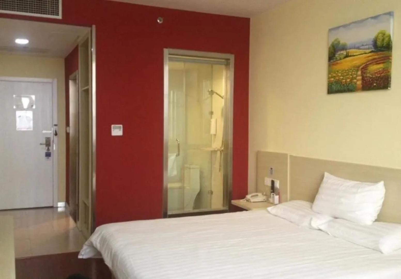 Home Inn Linyi Bus Station East Gate Jucai Road