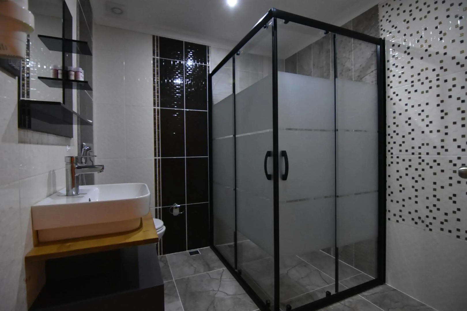 Отель Green Palace Suite 