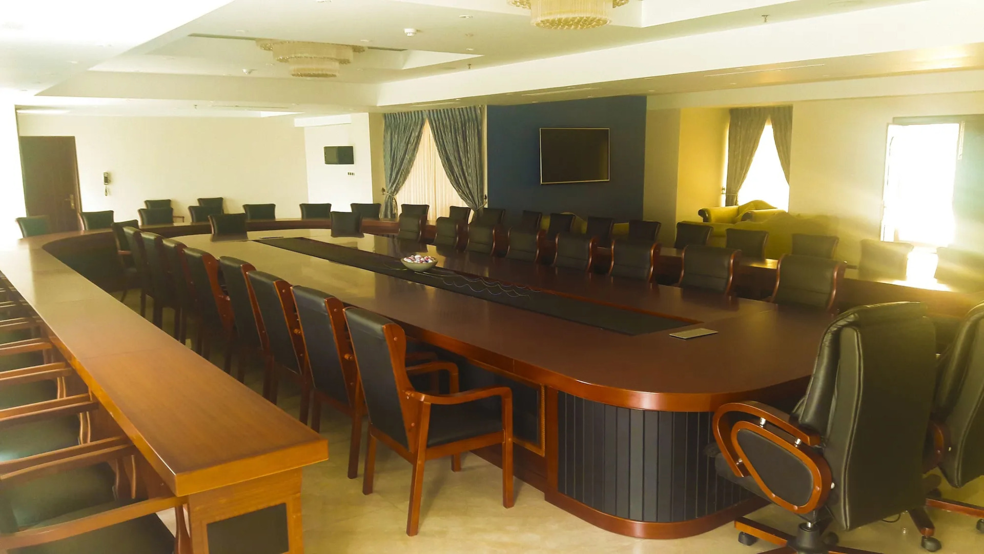 The Grand Mountain Hotel