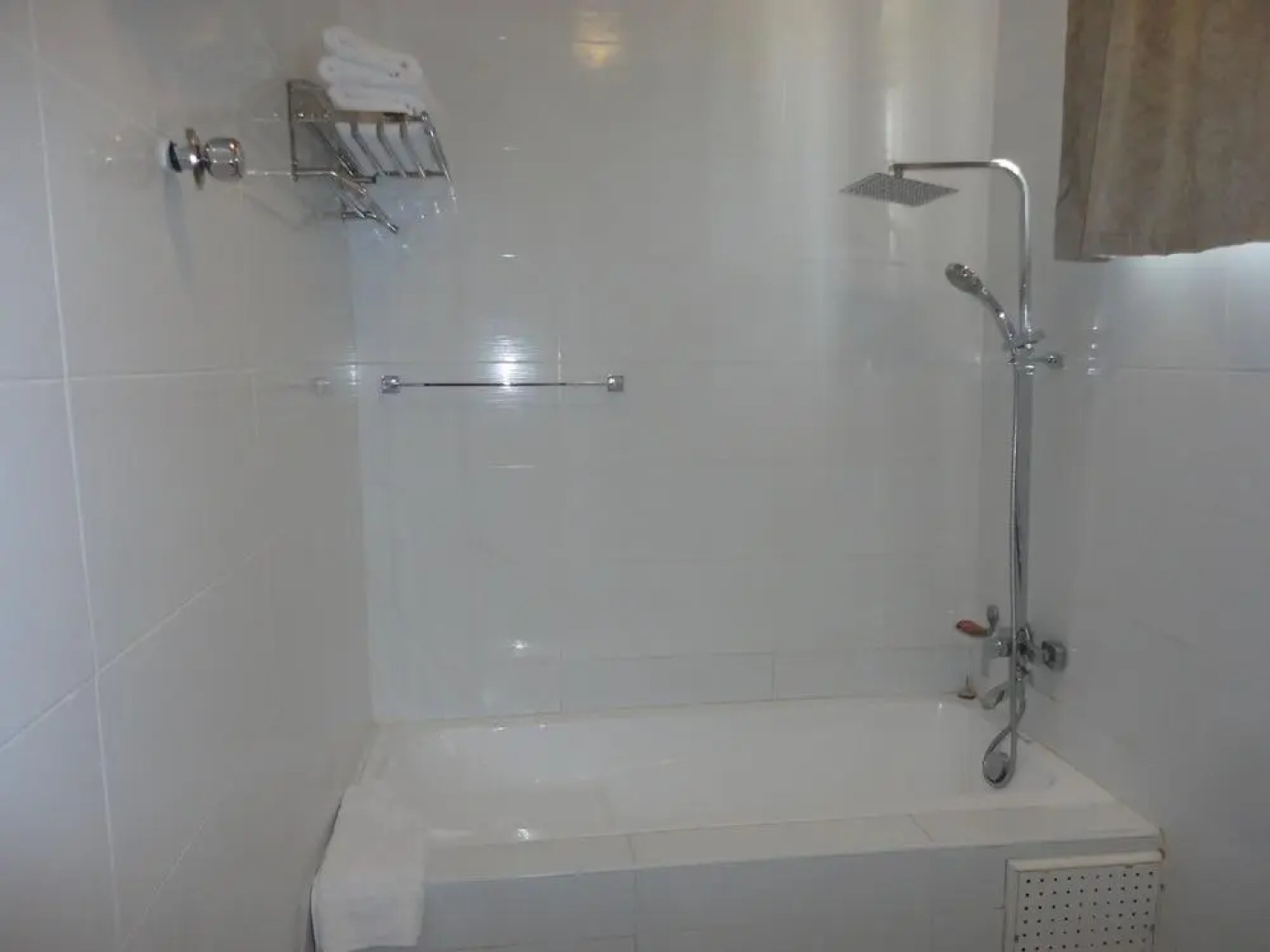 Tenack Beach Resort & Hotel