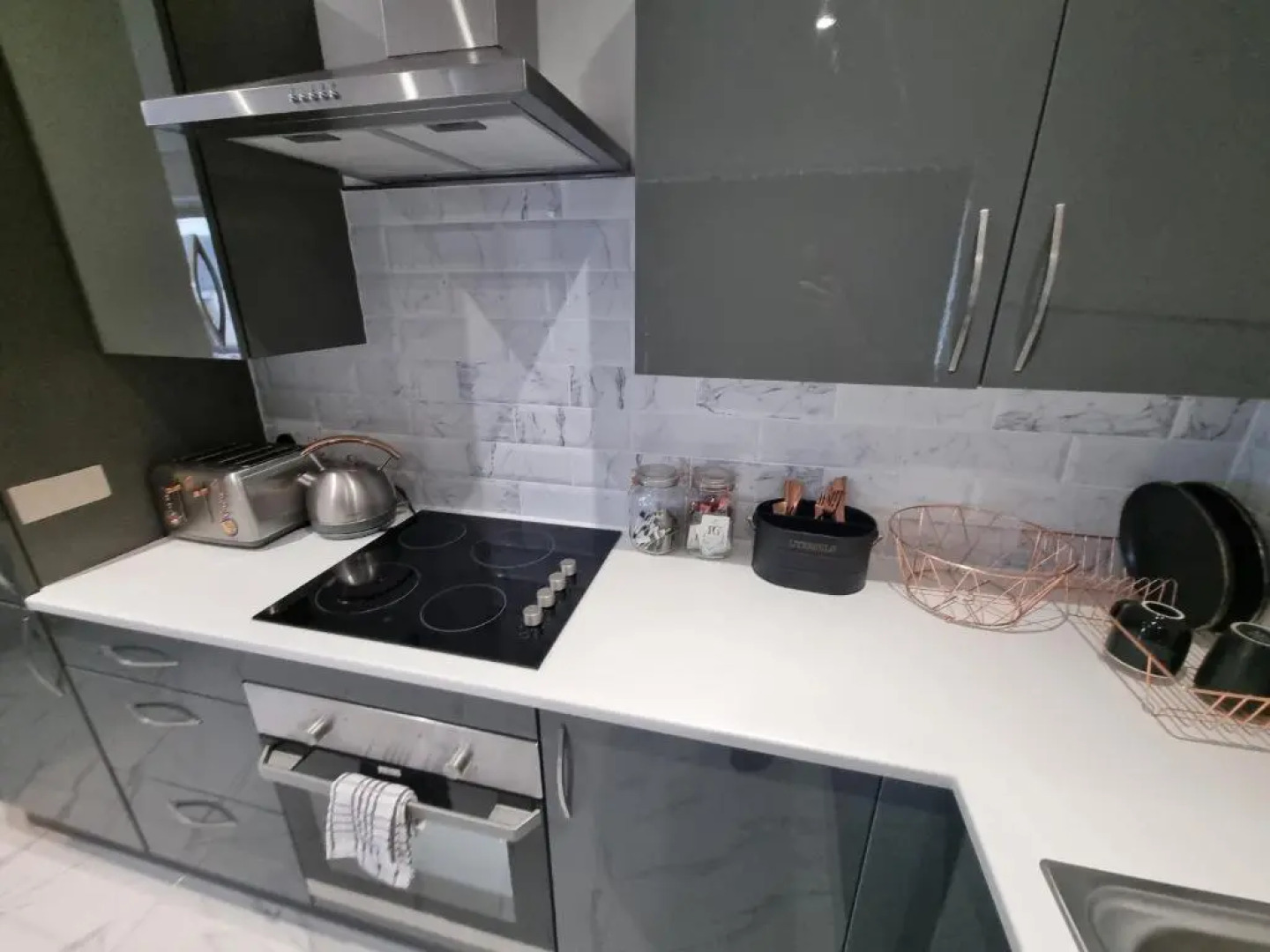 MNA Superior Apartments