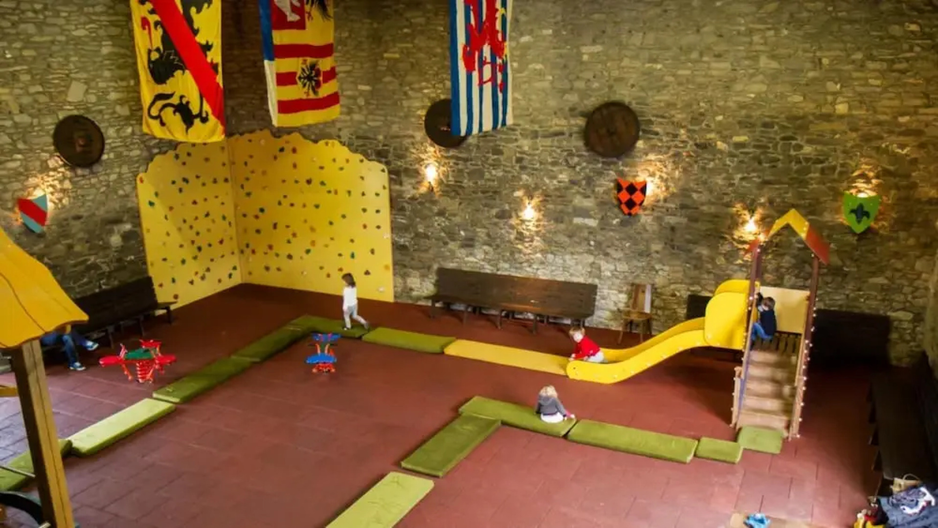 Etoile 2p in Hasti re