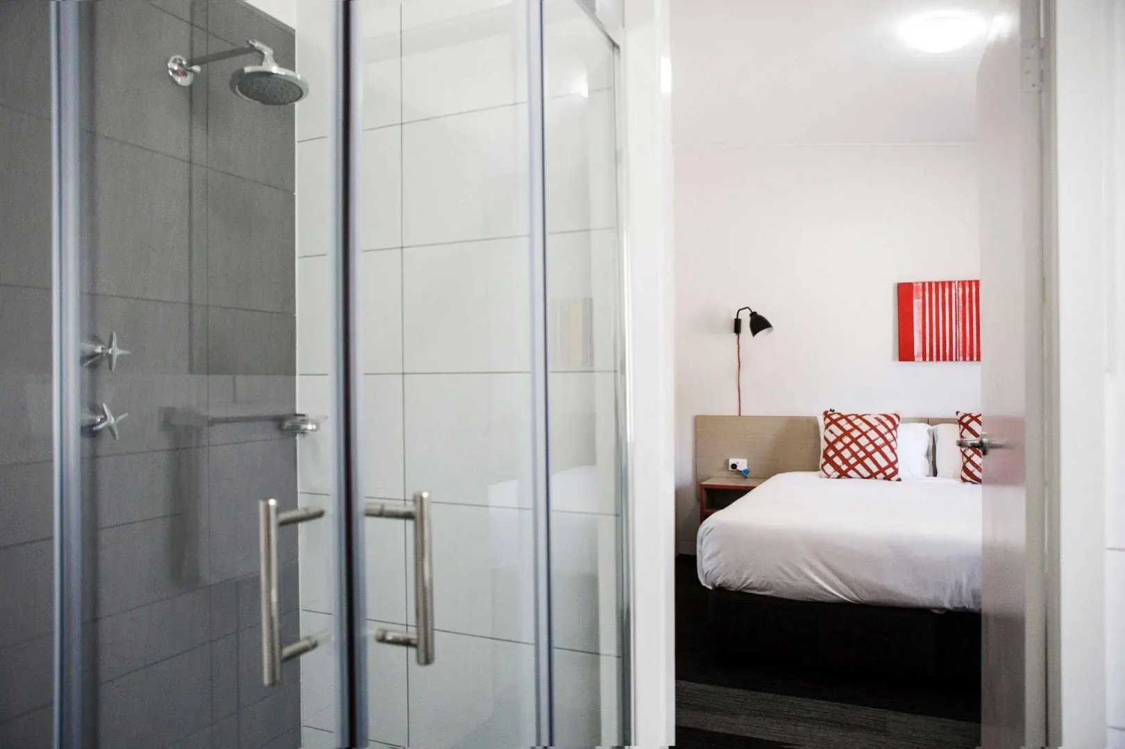 Villawood Hotel