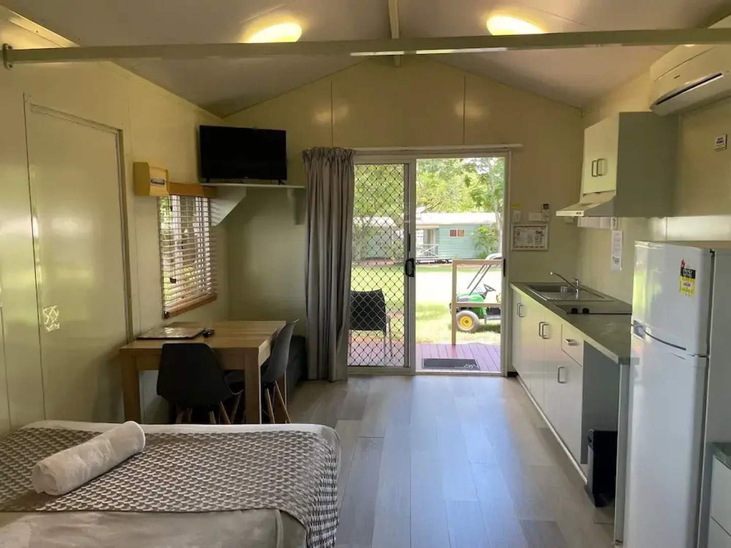 Aussie Outback Oasis