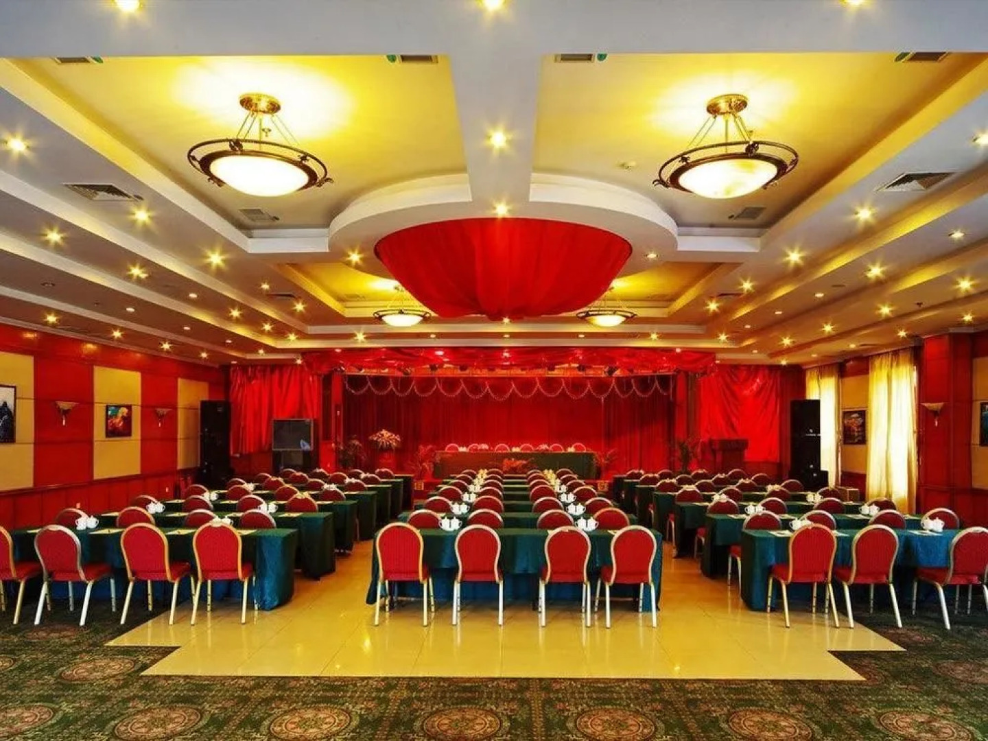Zhonglian Hotel - Dandong