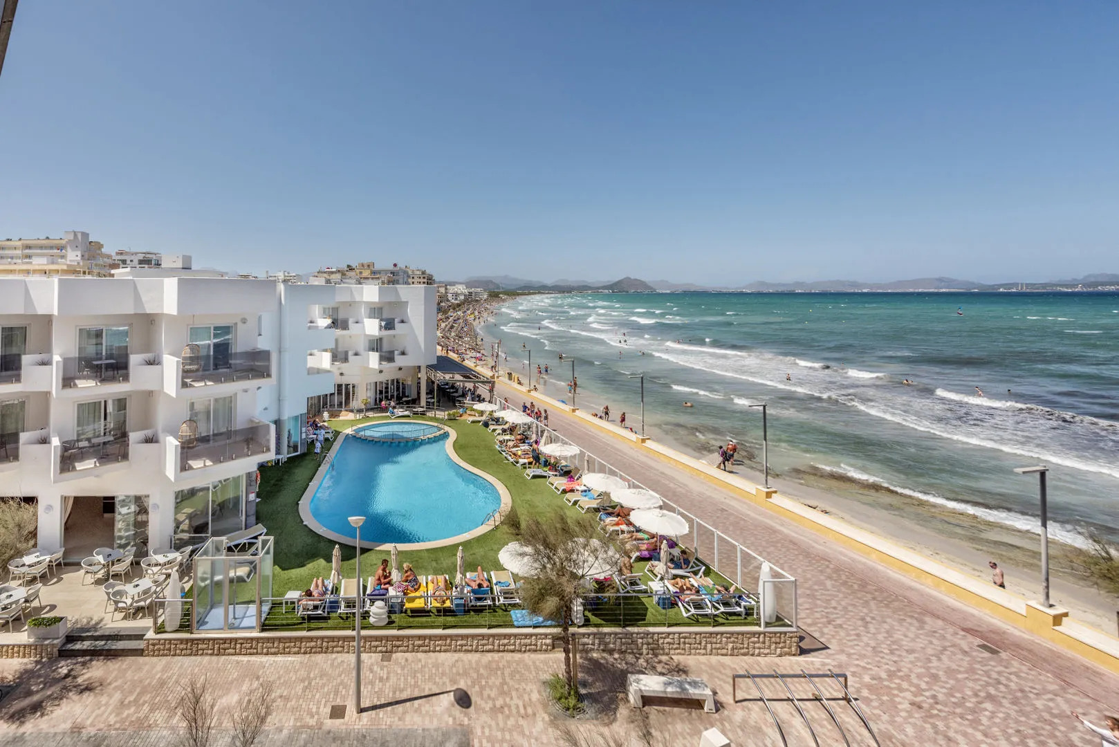 Отель THB Gran Bahia Hotel and Apartments