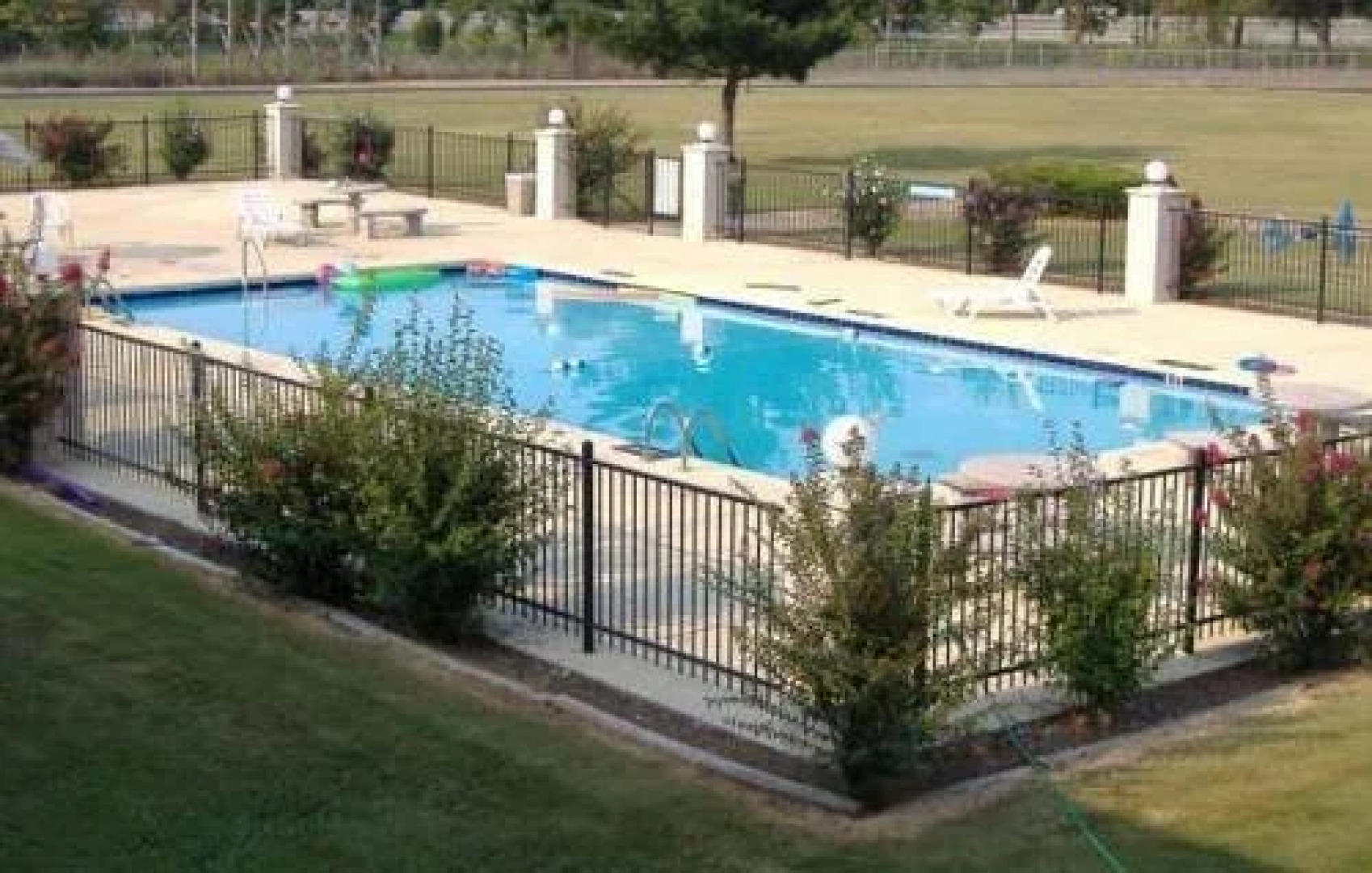 Budgetel Inns & Suites