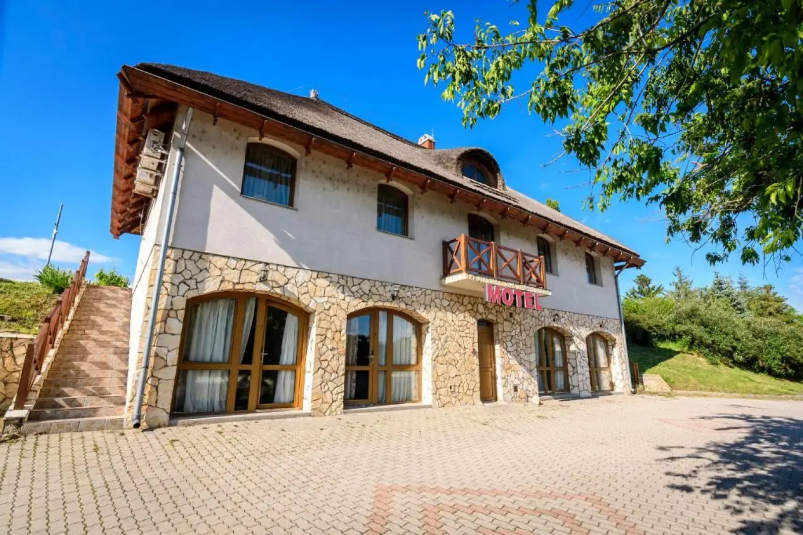 Tekergő Motel és Étterem