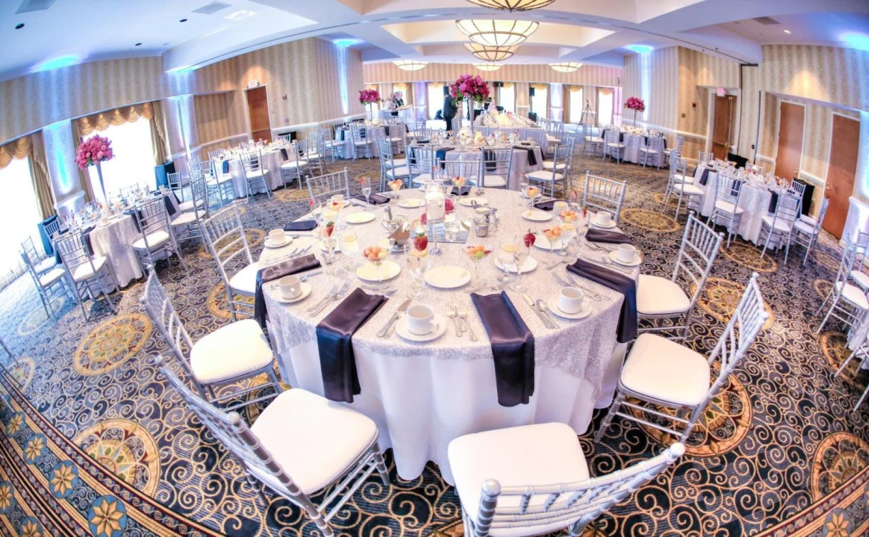 Crowne Plaza Cleveland at Playhouse Square by IHG