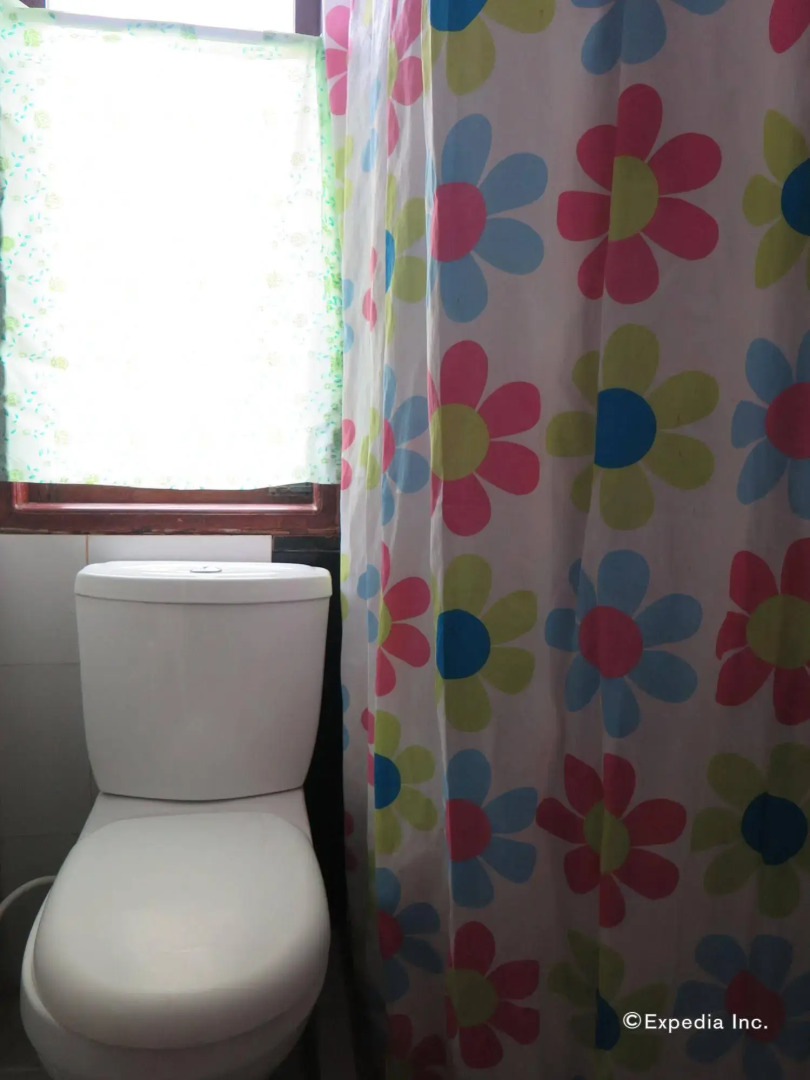 Dayunan El Nido Tourist Inn