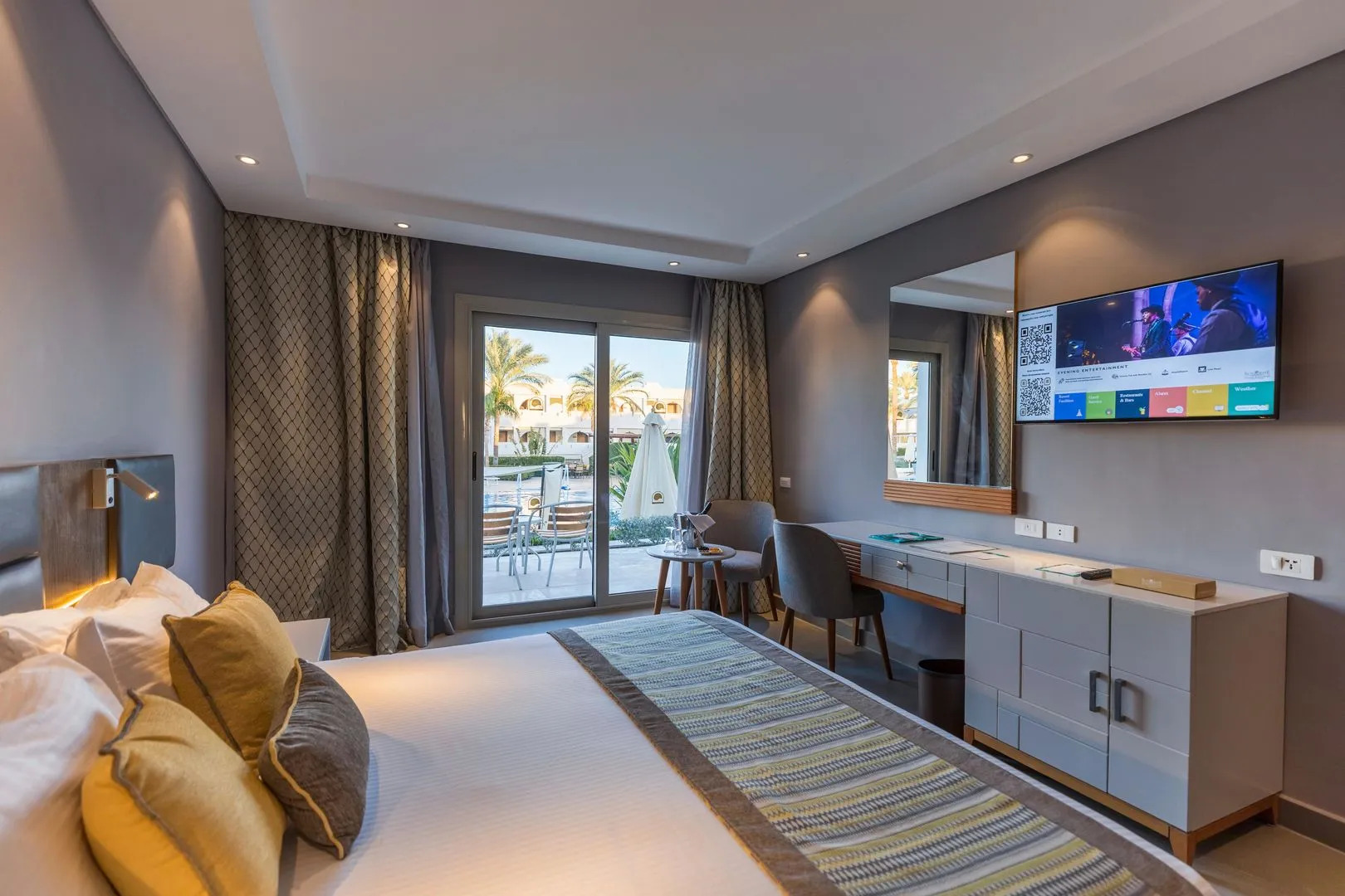 Sunrise Diamond Beach Resort - Grand Select