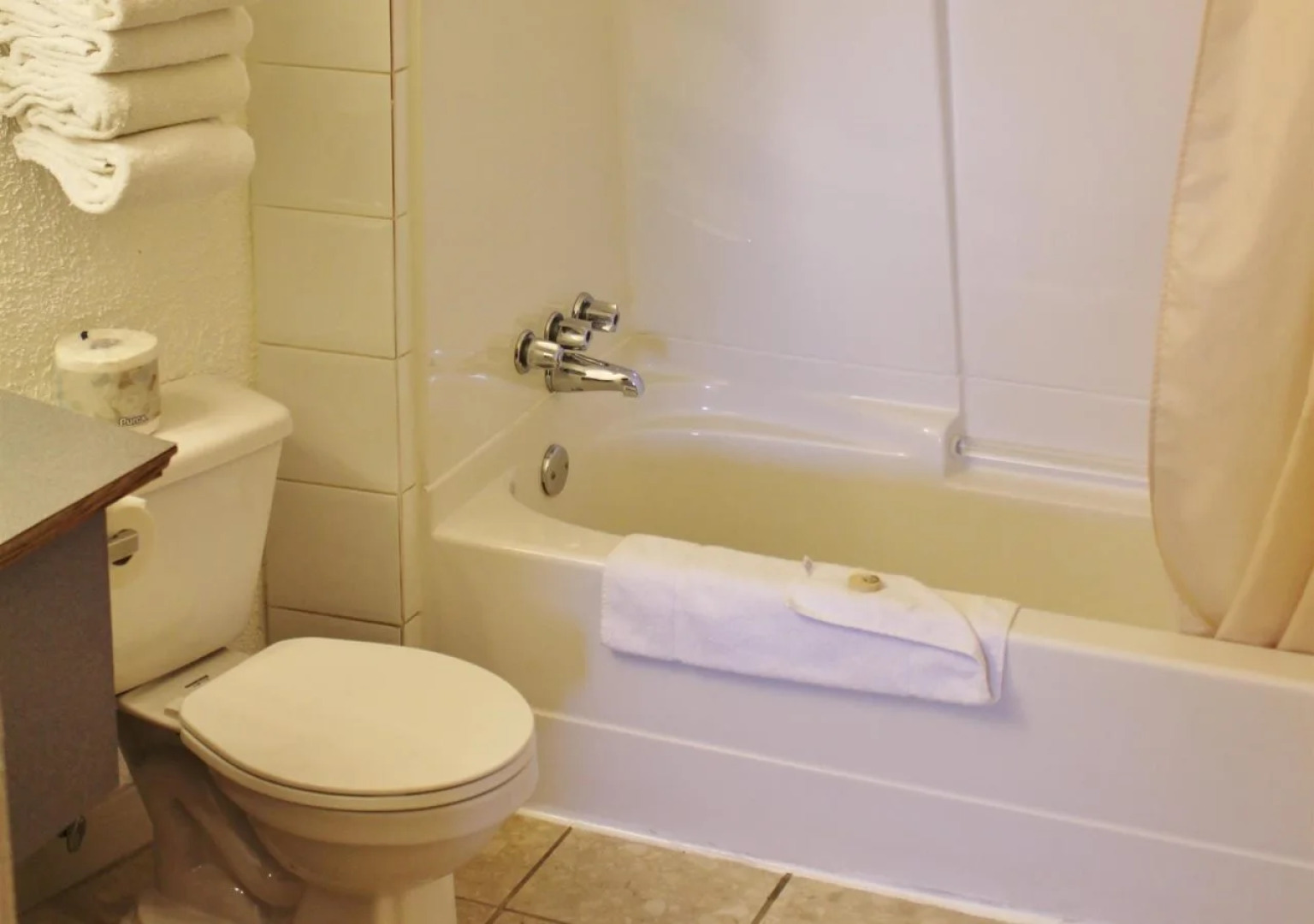 Canadas Best Value Inn