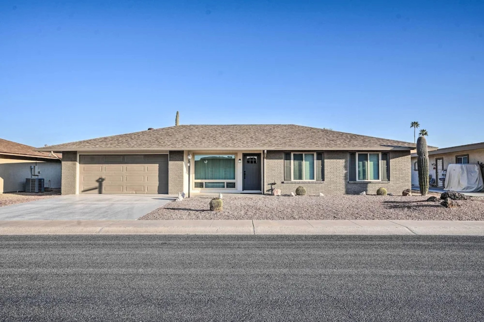 Patio, Grill: Home on Golf Course in Sun City!