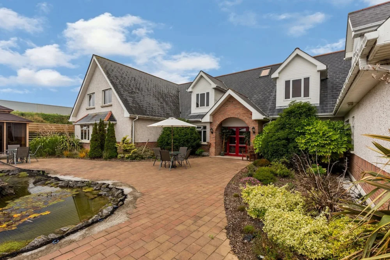 Airport View Hotel & Secret Spa