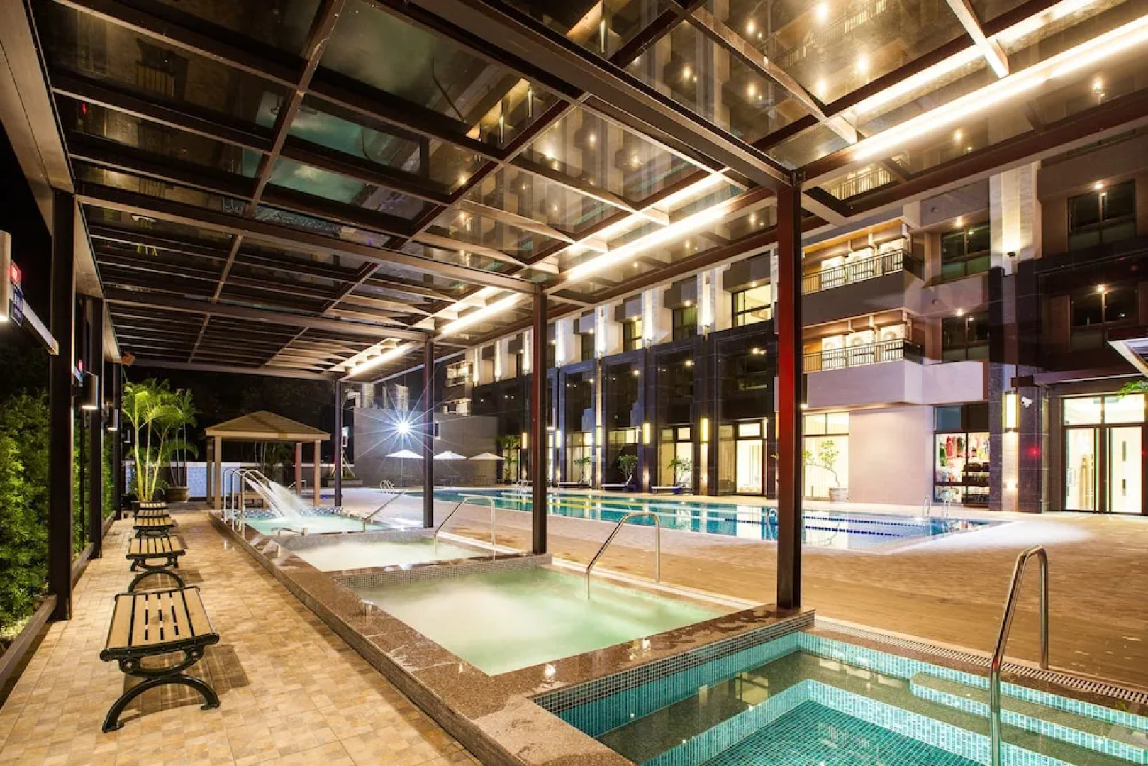 F Hotel Chipen