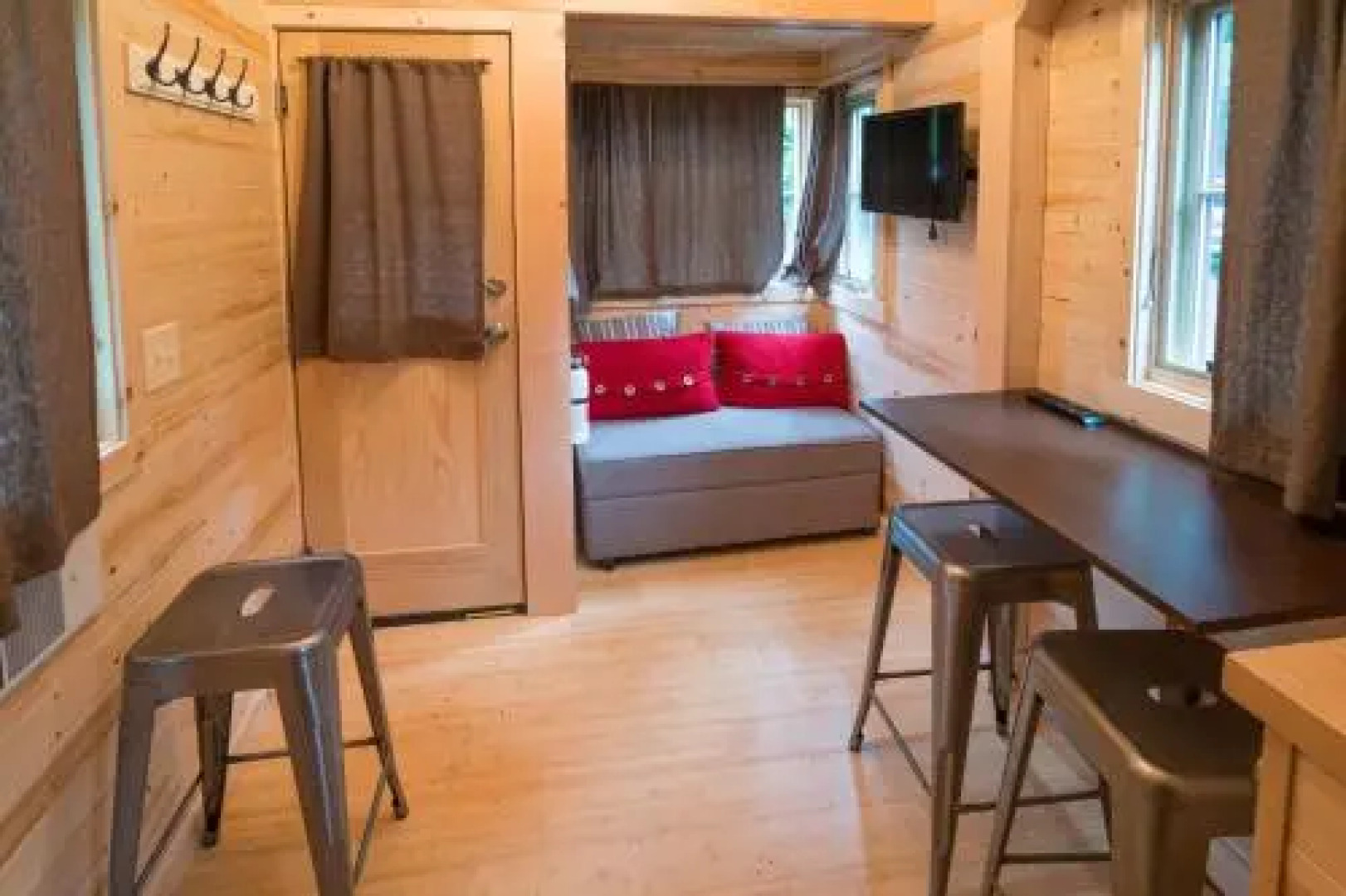Mount Hood Village Lincoln Tiny House 2