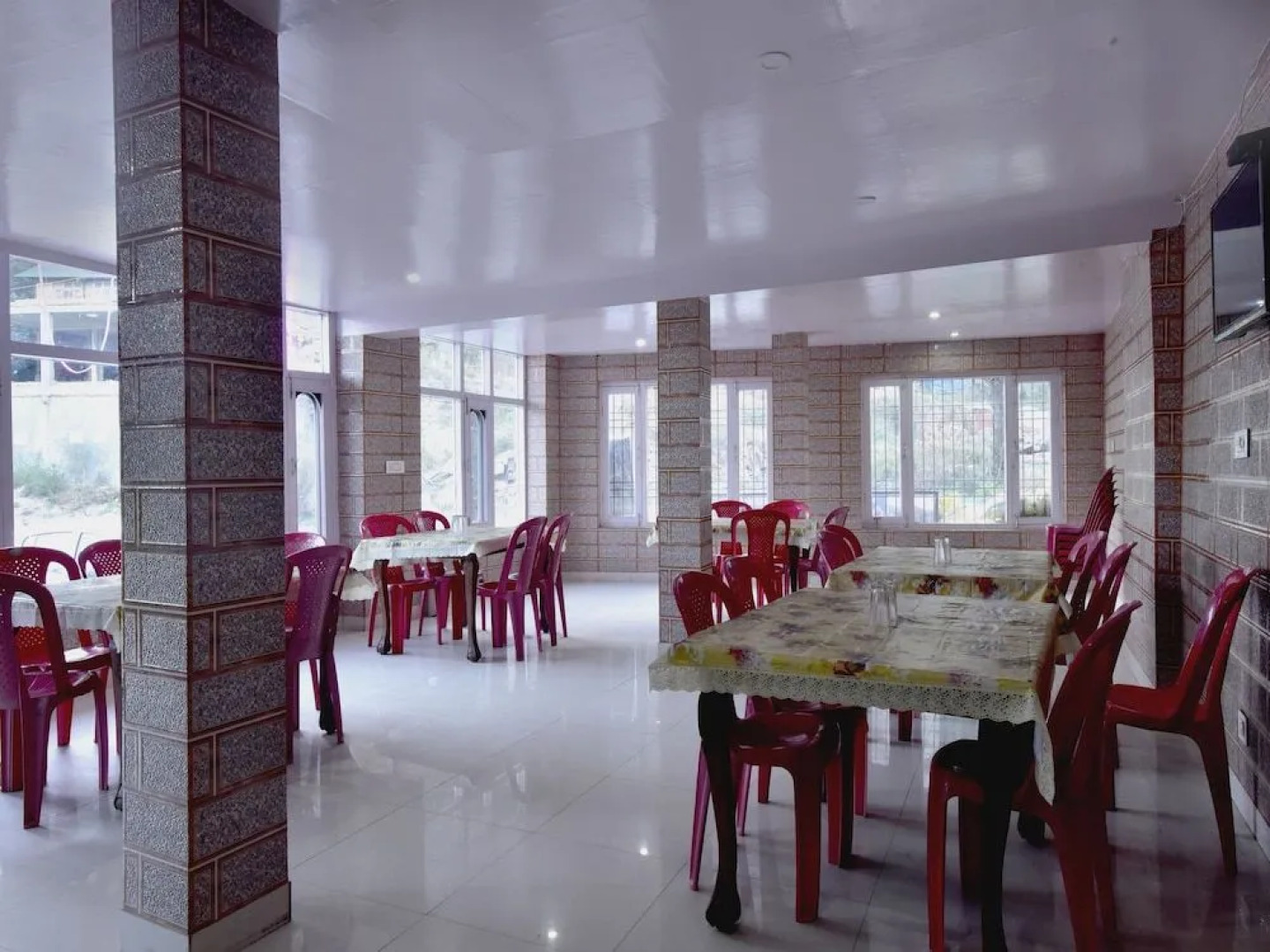 OYO 22620 Orchard Resorts