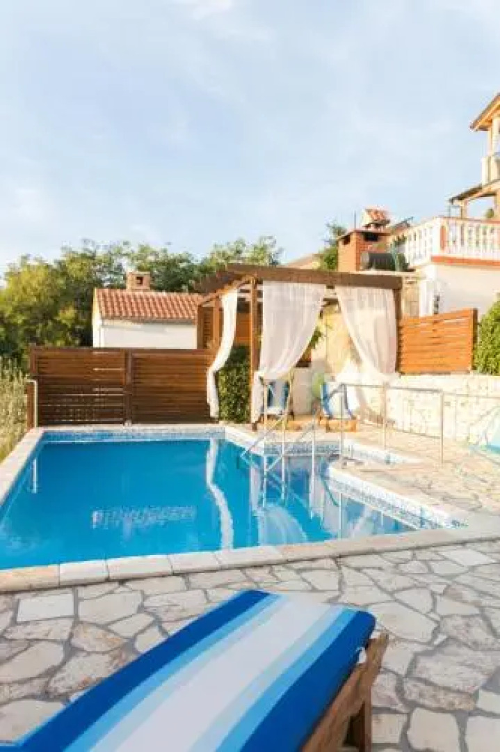 Rustic Apartment Mariva