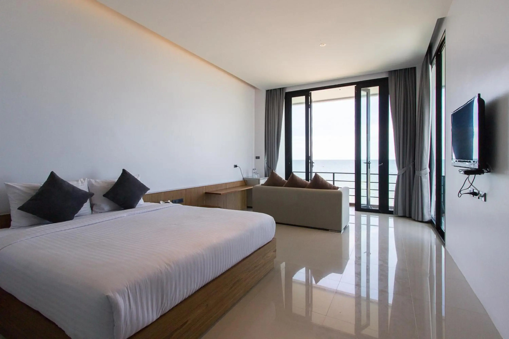 Sunshine Paradise Resort