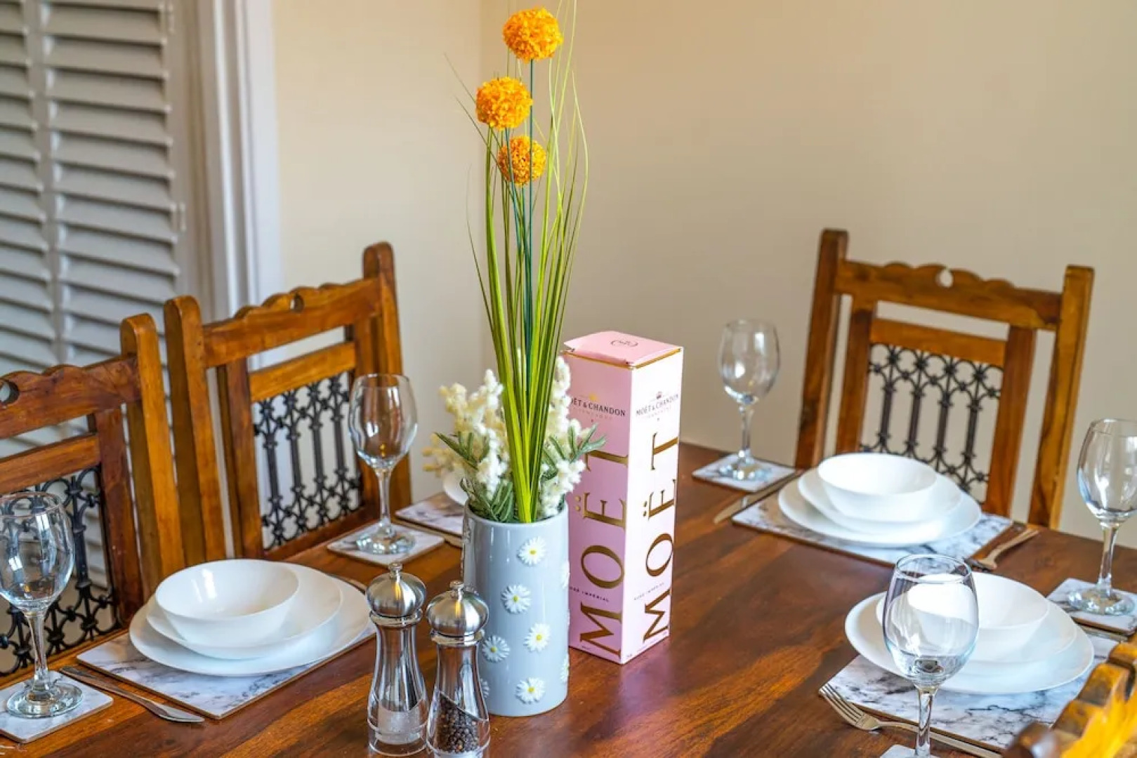 Pierocks Carver Entire House, Free Parking and Wi-fi in High Wycombe