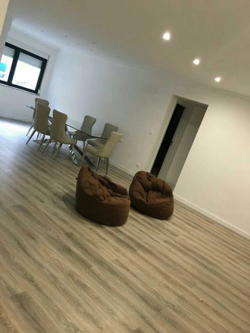 Apartment With 2 Bedrooms in Queluz, With Wonderful City View and Wifi