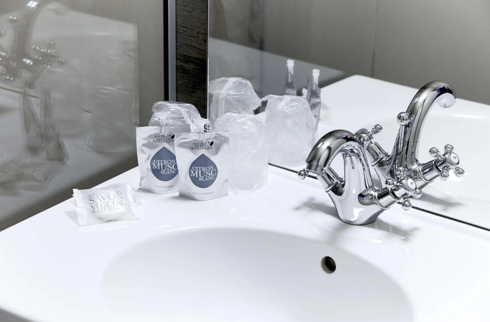 Brit Hotel Essentiel CHOLET