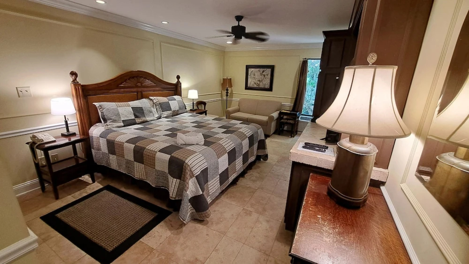 Saint Simons Inn by the Lighthouse