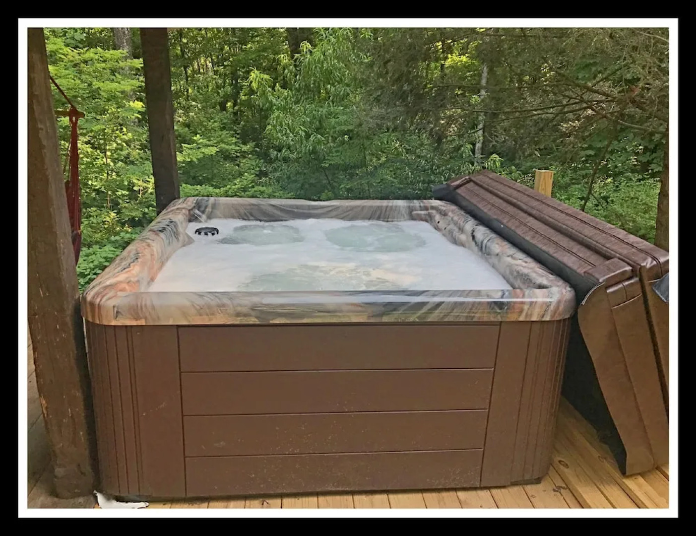 Logged Inn - 3 Br cabin by RedAwning