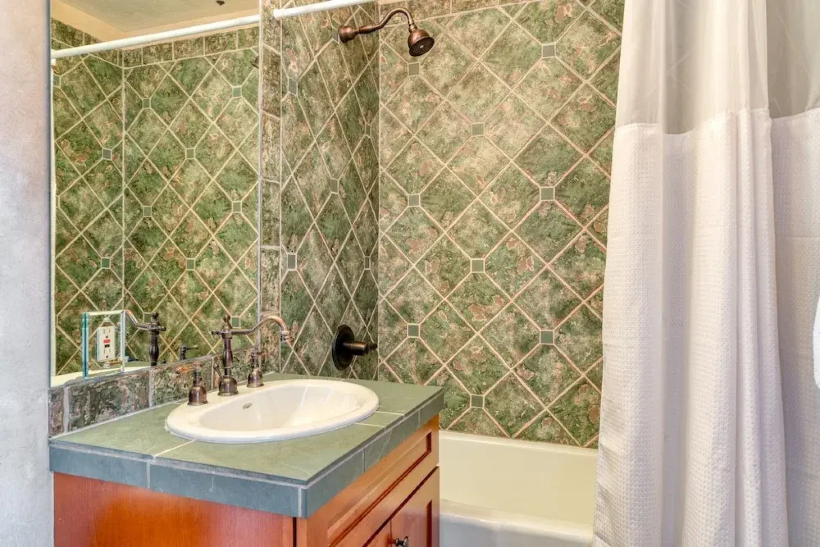 Topaz Estate by Avantstay Luxe Home, Pool + View