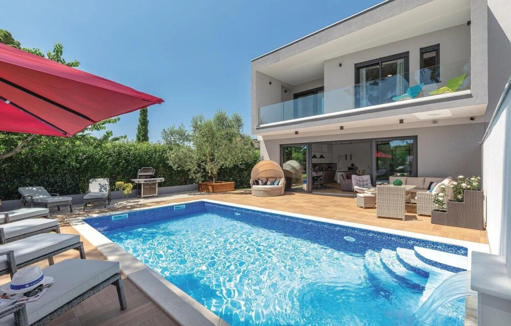 Amazing Home in Cervar With Wifi, 4 Bedrooms and Outdoor Swimming Pool