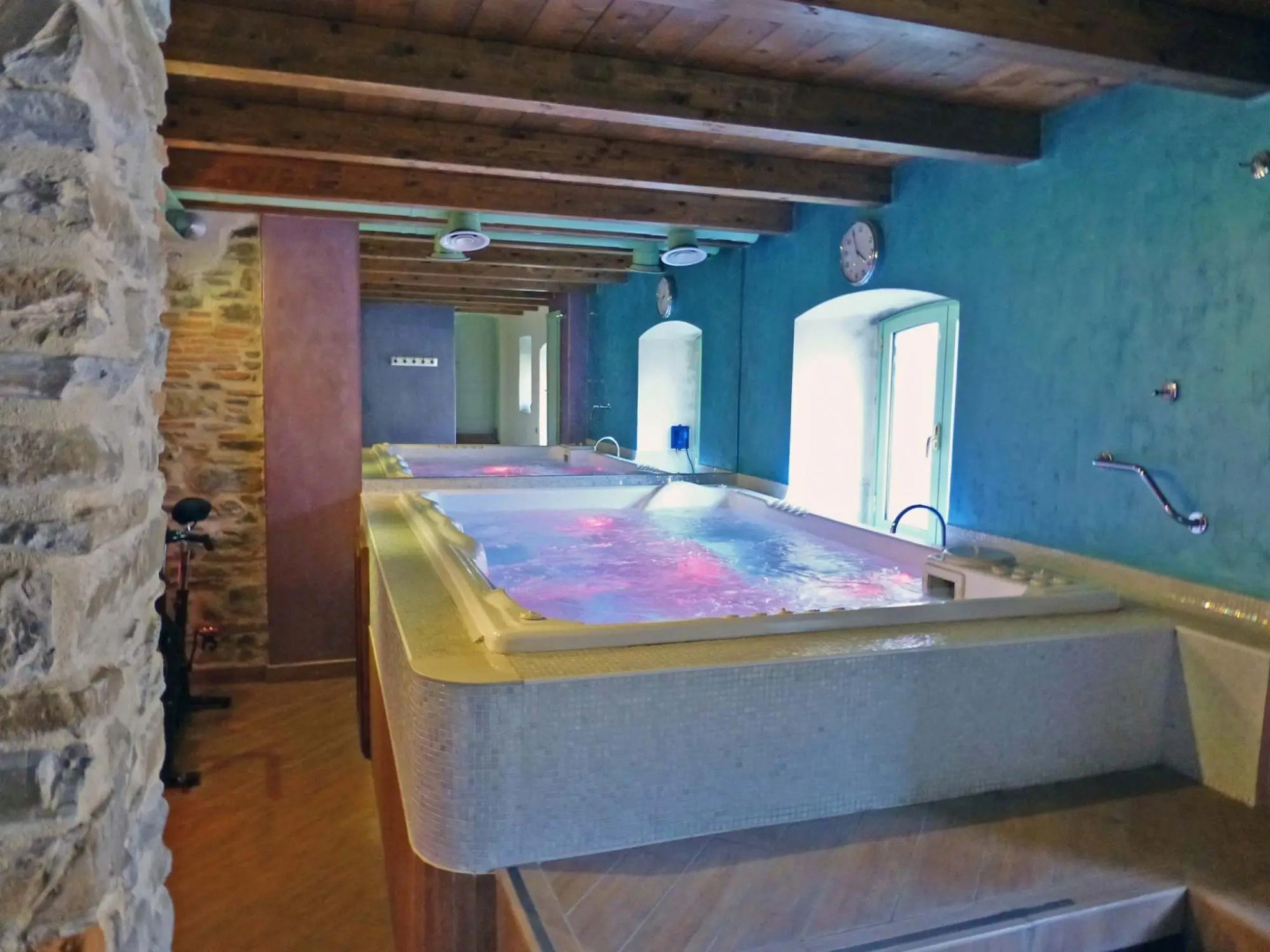 Exclusive Villa Surrounded by Peaceful Pistoia With Private Pool & Spa