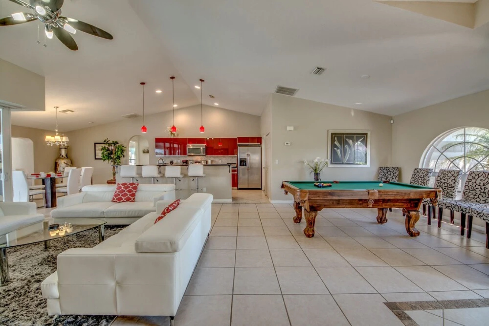 Villazo Ann - Roelens Vacations