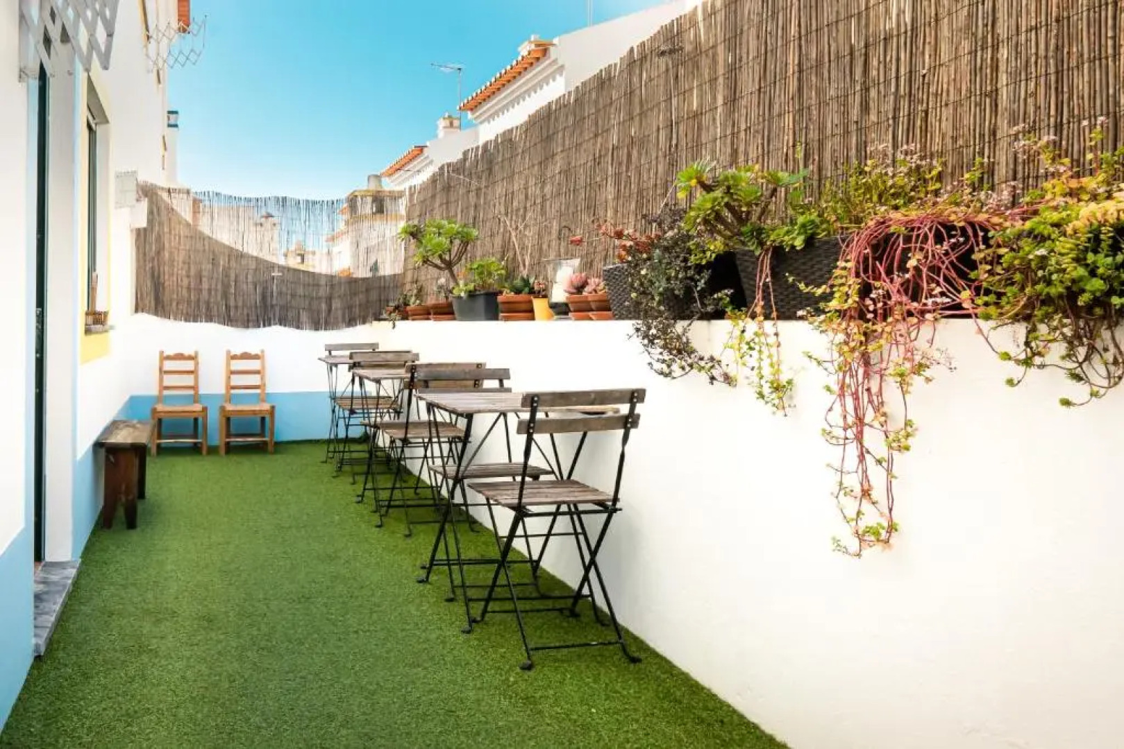 Almograve Beach Hostel