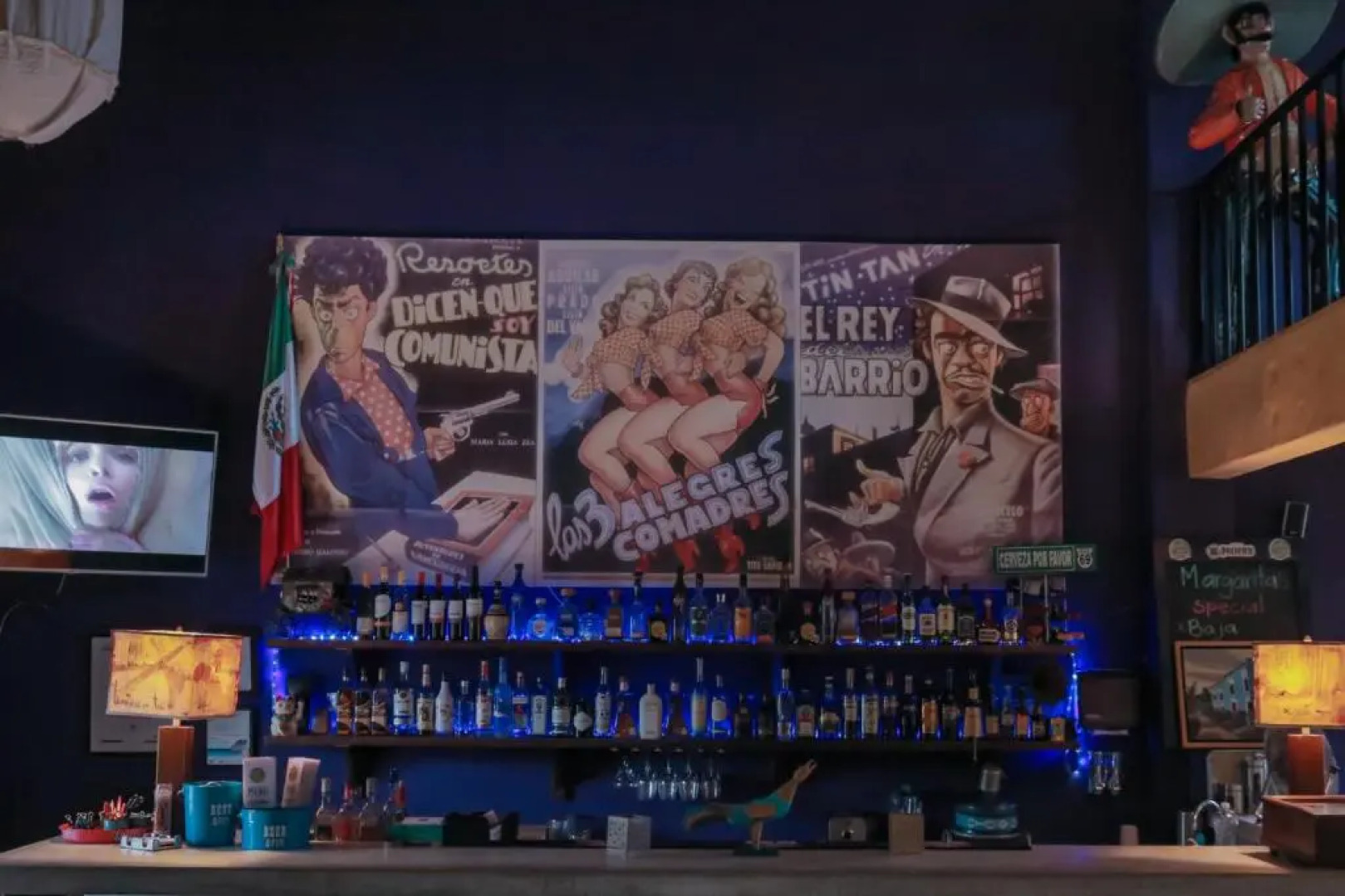 Gallo Azul, Downtown Loft Style Apartment