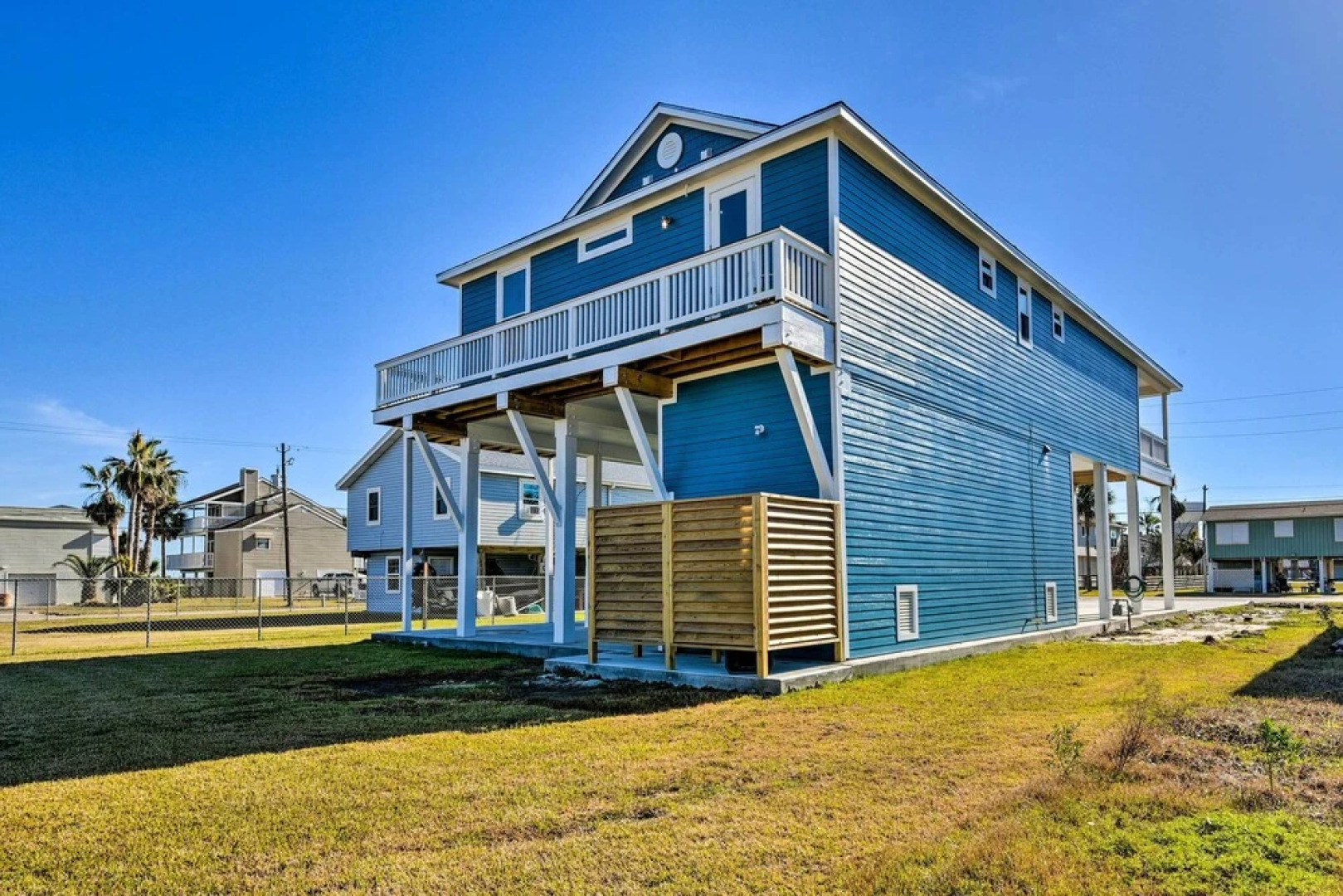 < 1 Mi to Coast: Jamaica Beach Home w/ Pool Access