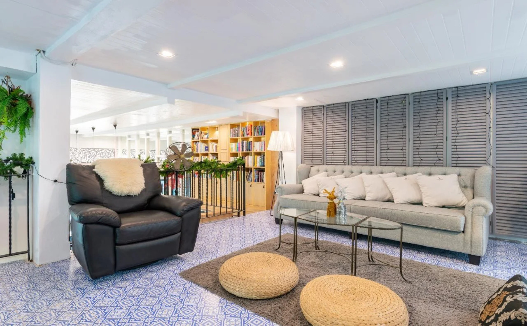 White Ivory Bed & Breakfast