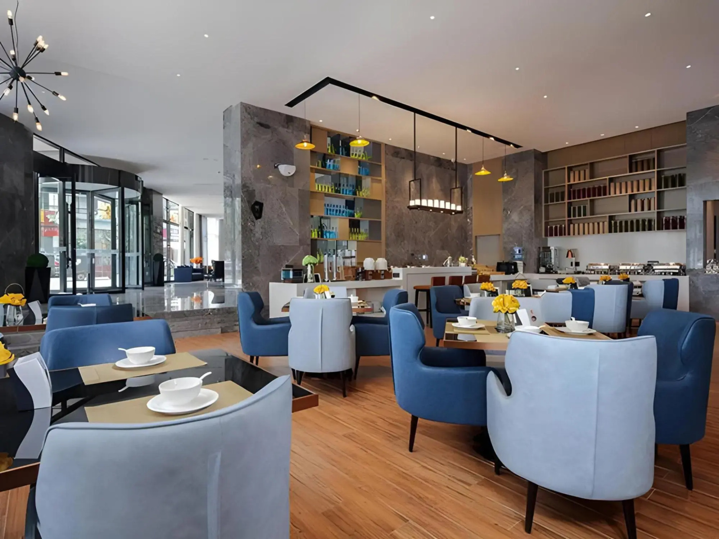 Echarm Hotel (Mile)