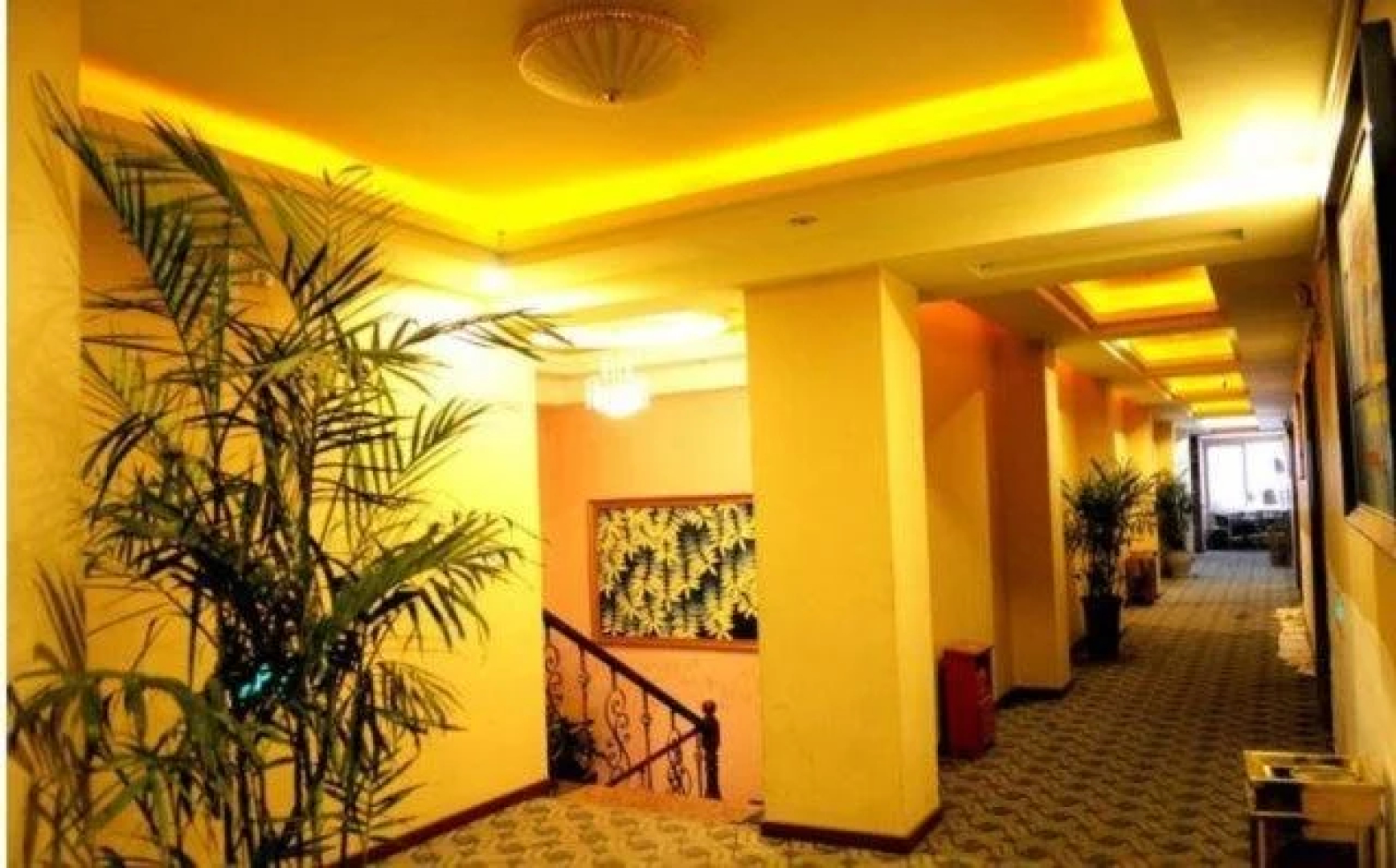 Luzhou Kaini Inn