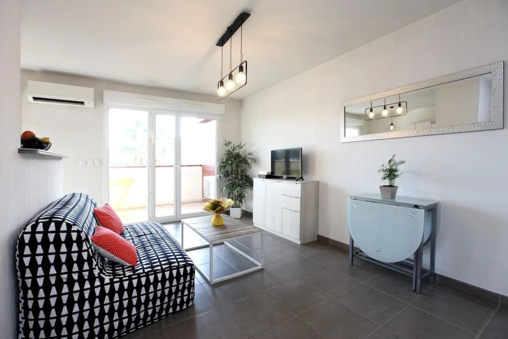 Appart "LE MOGADOR" T2 - 3*** Terrasse ensoleillée