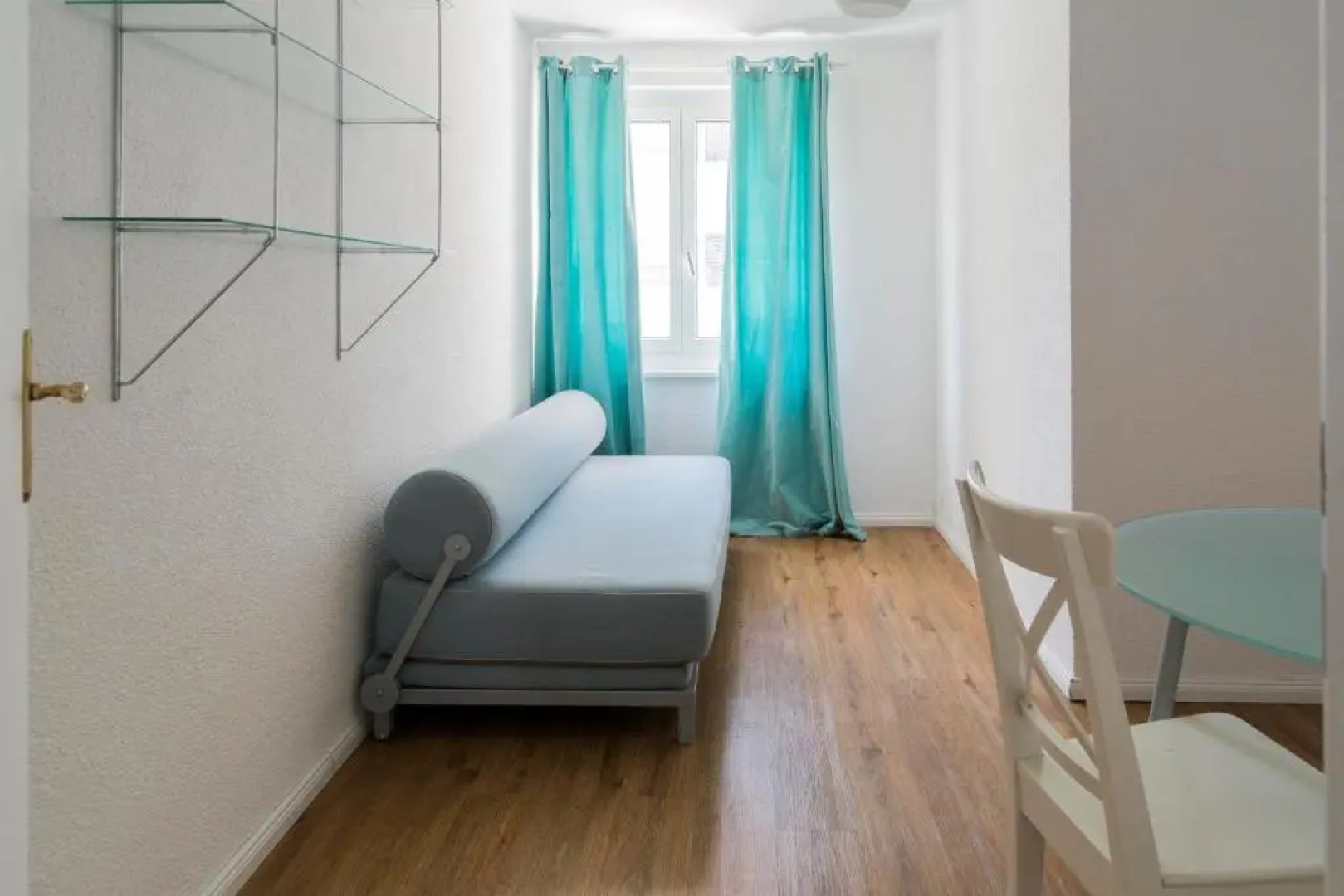 Ruhiges 4-Zim-Wohnung bis 8 Personen