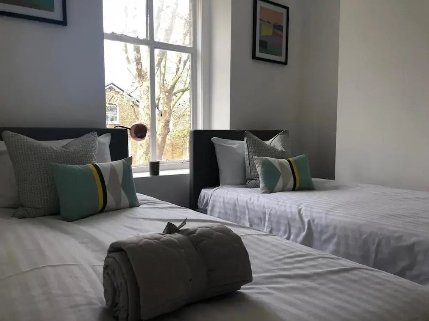 Icon Mews Southend  with FREE WiFi