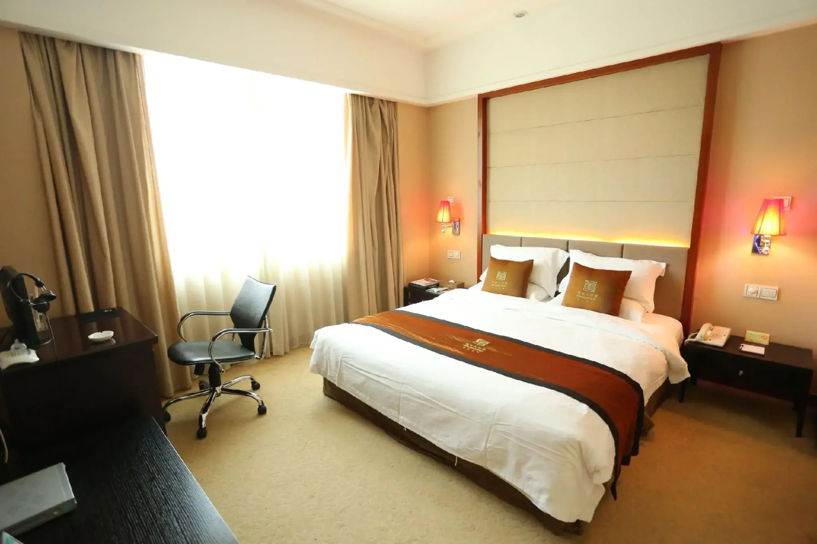 Royal Crown Hotel