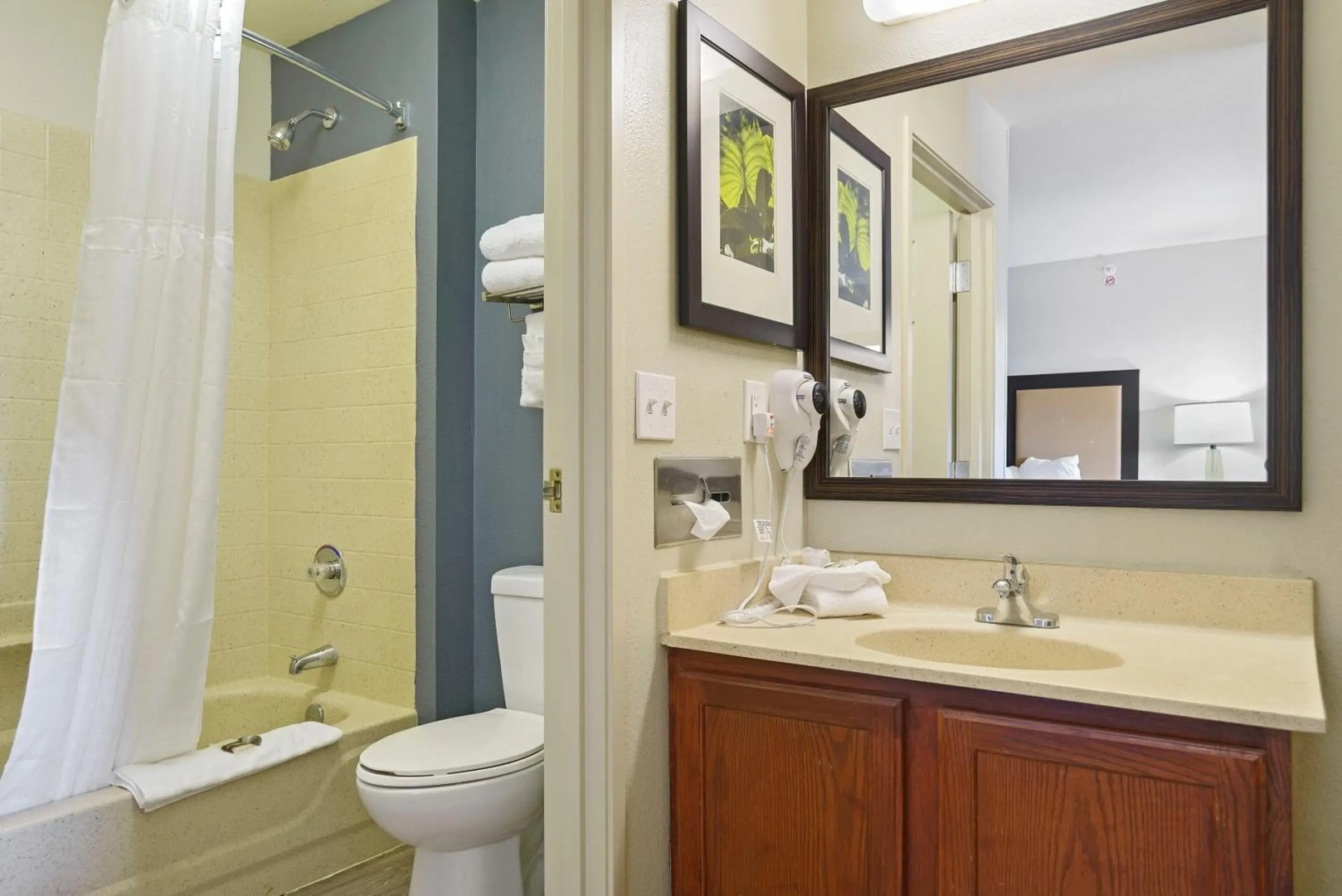Extended Stay America Suites Kansas City Lenexa 87th St