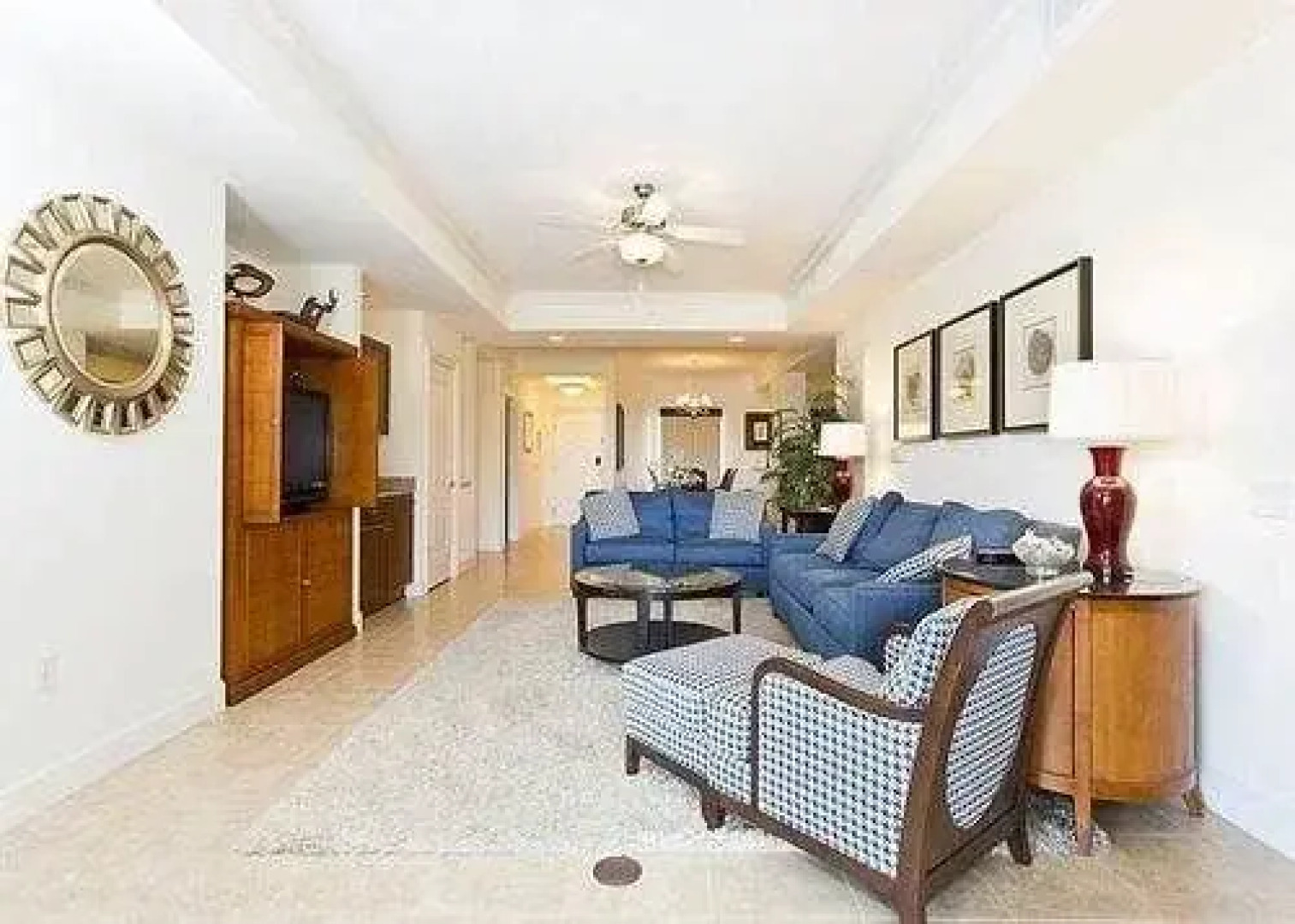 Yacht Harbor 470 4th floor 3 bedrooms condo by RedAwning