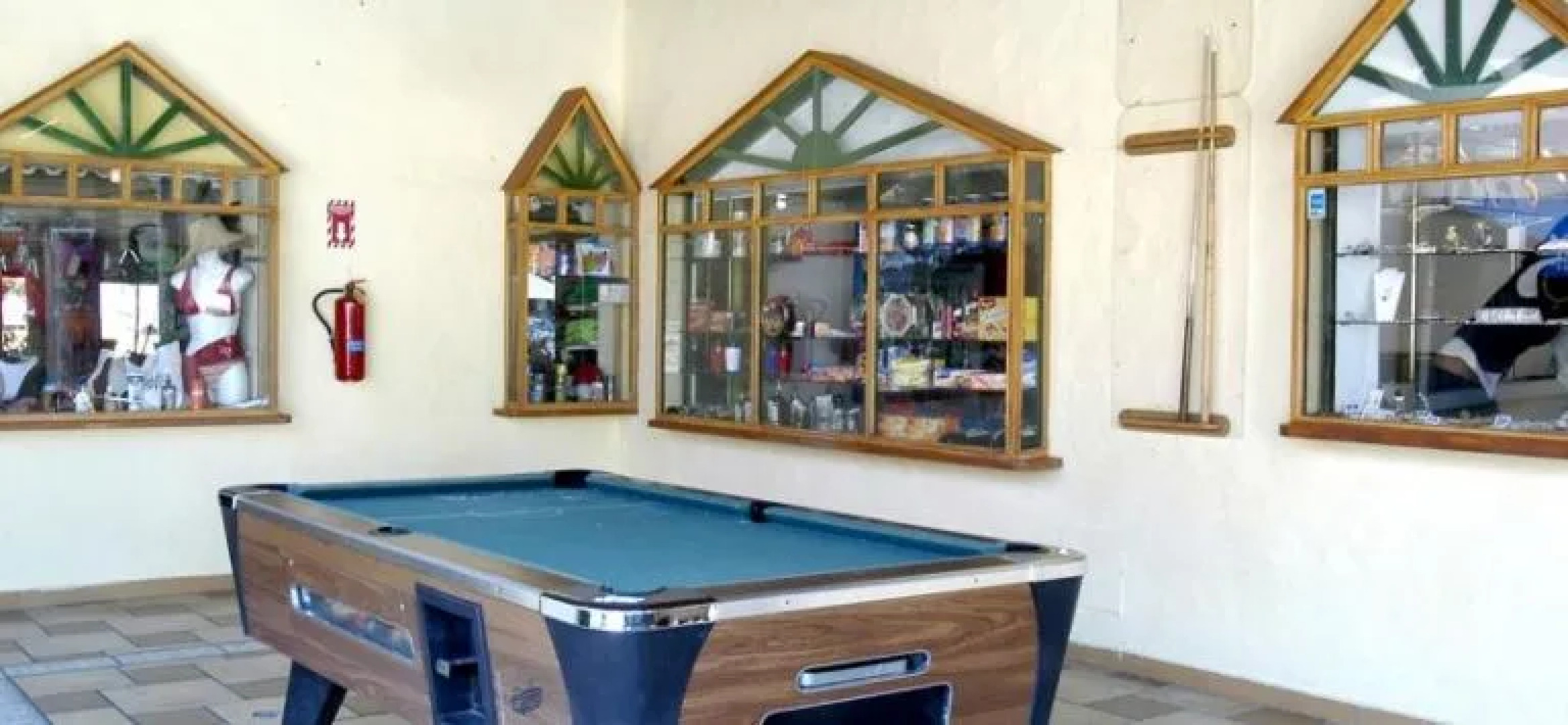 Fun Tropicale Beach Resort