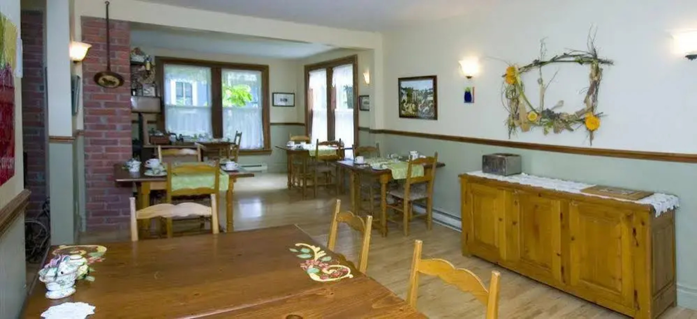 Une Fleur au Bord de l'Eau